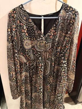 torrid Black Paisley & Floral V‑Neck Long Sleeve Dress